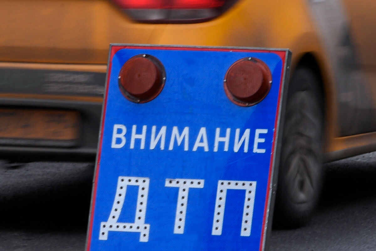 В Екатеринбурге водитель устроил ДТП, проехав по 