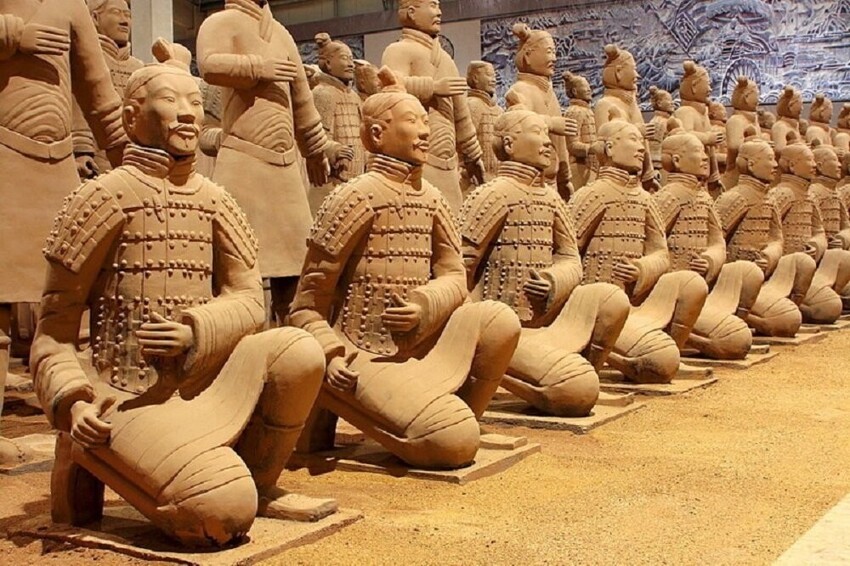 Терракотовая армия — одна из самых загадочных и впечатляющих достопримечательностей планеты археология,Китай,терракотовая армия