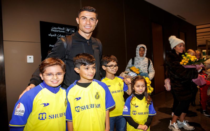 Роналду официально представили в качестве игрока саудовского «Ан Насра»