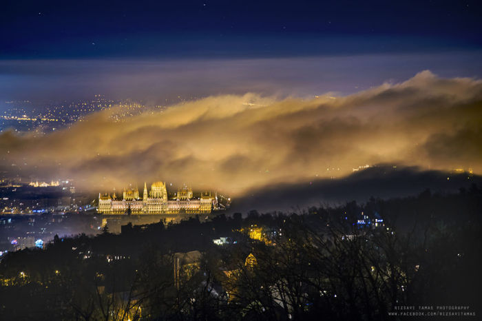 Вид на Парламент. Автор фото: Tamas Rizsavi.