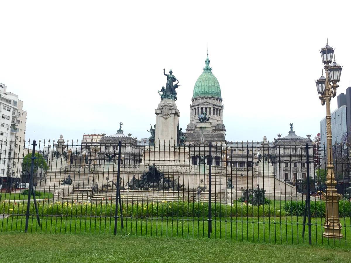  Площадь Конгресса в Буэнос-Айресе