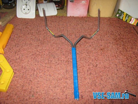 Делаем рогатку для прикорма Делаем рогатку для прикорма самоделкин