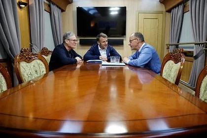 Раскрыты детали поездки Мерца, Макрона и Стармера в США с Зеленским