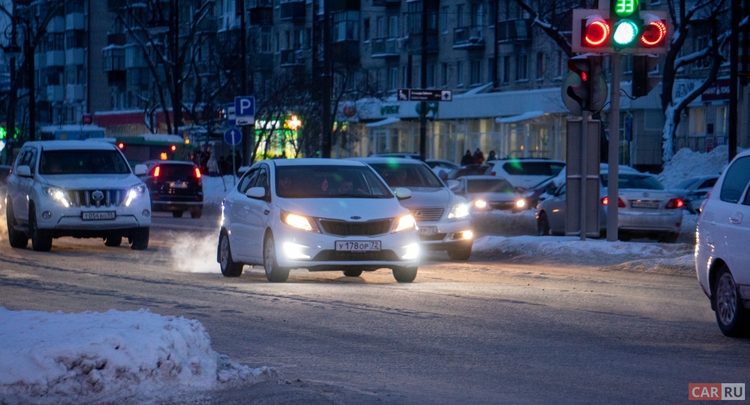 У автодилеров России можно заказать новый кроссовер Venucia V-Online Автомобили
