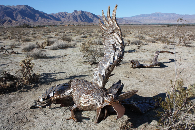 Скульптуры в пустыне Анза Боррего в Калифорнии Скульптуры в пустыне Анза Боррего в Калифорнии авиатур
