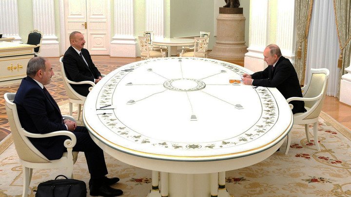 Путин спасает Армению от транспортной блокады. Россия строит на Кавказе новый мир