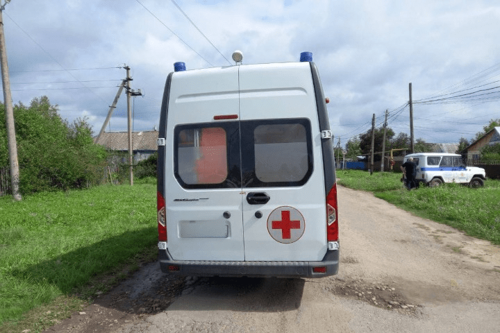 Нижегородский рецидивист угнал скорую, чтобы поразить возлюбленную