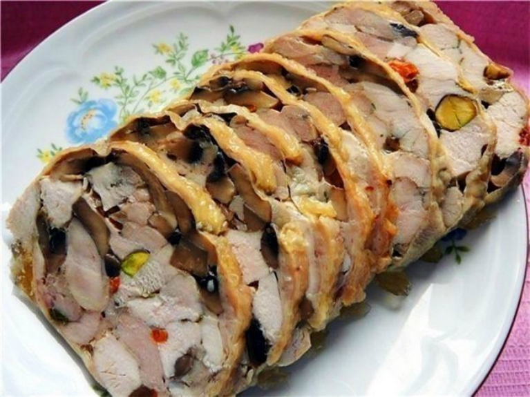 Праздничный рулет с ГРИБАМИ и КУРИЦЕЙ быстро