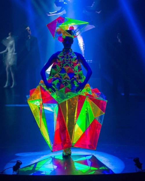 Мода, что ты делаешь? Ахаха, прекрати! Мода, что ты делаешь? Ахаха, прекрати! смешные картинки