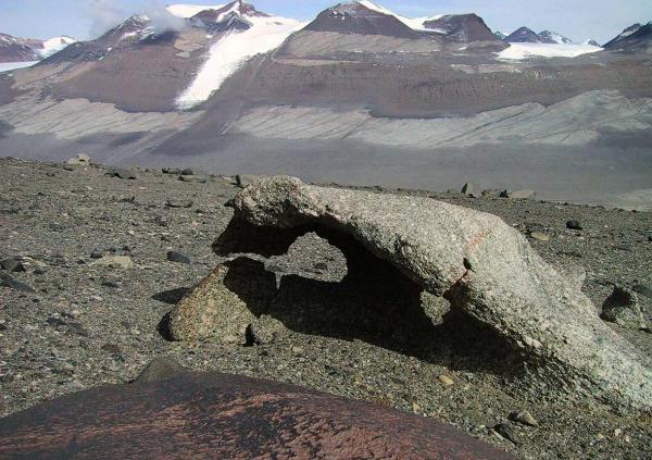 Арктическое озеро Ванда авиатур