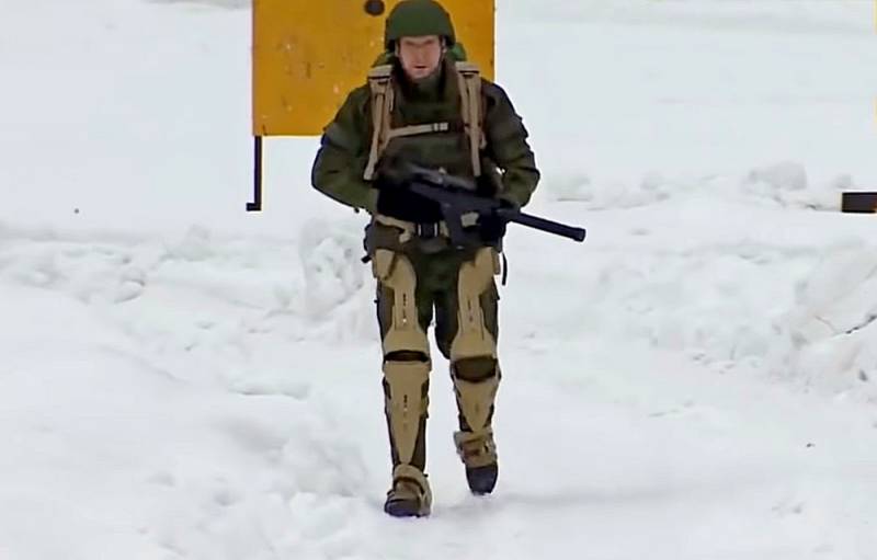 В чем заключается преимущество российских экзоскелетов над американскими В чем заключается преимущество российских экзоскелетов над американскими Видео