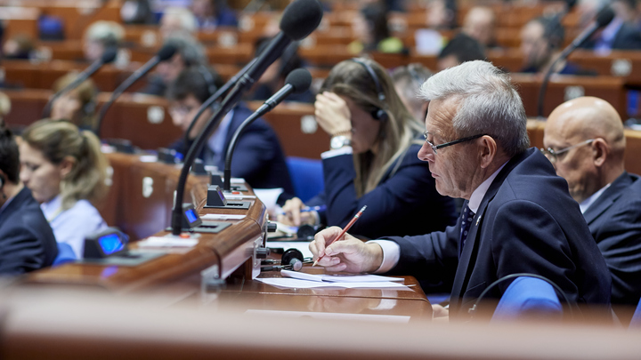 "А завтра коктейль Молотова кинут?": Как в ПАСЕ попытались перекричать Россию