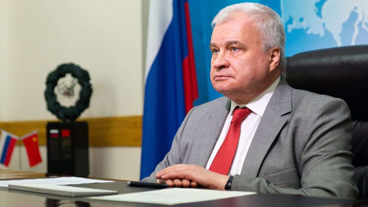 Дипломат Денисов заявил, что Россия не приемлет внешнего вмешательства в вопрос Синьцзяна