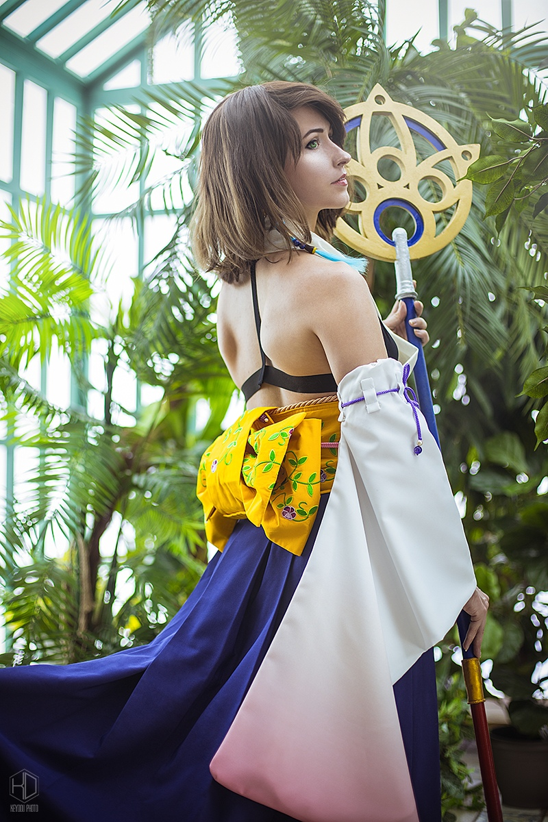 Final Fantasy X: Прекрасный косплей на Юну (Yuna) и Лулу (Lulu)