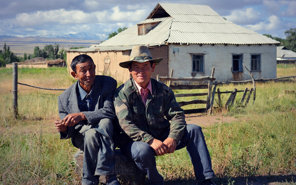 Из киргизских и таджикских городов и сел уезжает в основном трудолюбивая молодежь