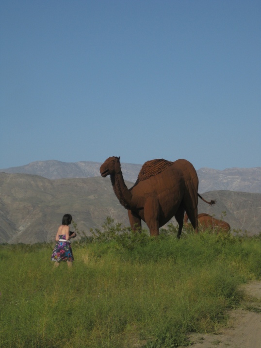 Скульптуры в пустыне Анза Боррего в Калифорнии Скульптуры в пустыне Анза Боррего в Калифорнии авиатур