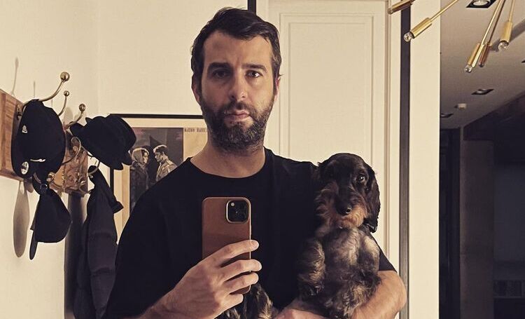 Иван Ургант заболел коронавирусом