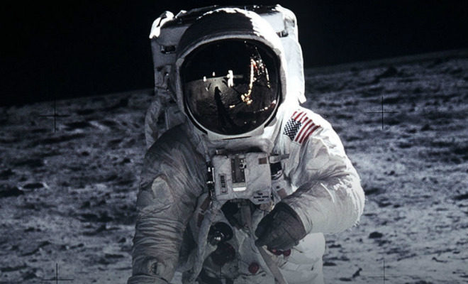В 1976 году стажер НАСА купил архив пленок. Через 40 лет пленки решили посмотреть и нашли там оригинал высадки на Луну Культура