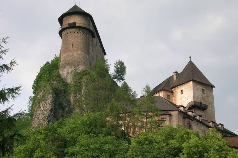 Оравский замок: «орлиное гнездо» над Оравой история