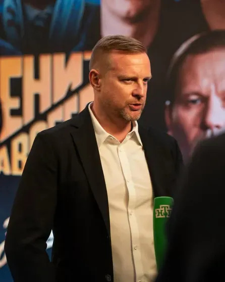 Вячеслав Малафеев и Ангелина Шкатова впервые вместе на публике после рождения сына