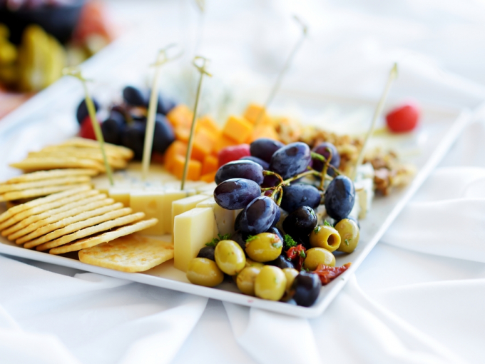 Закуски с оливками и маслинами: 4 лучших рецепта к новогоднему столу вкусные новости,закуски,рецепты,салаты