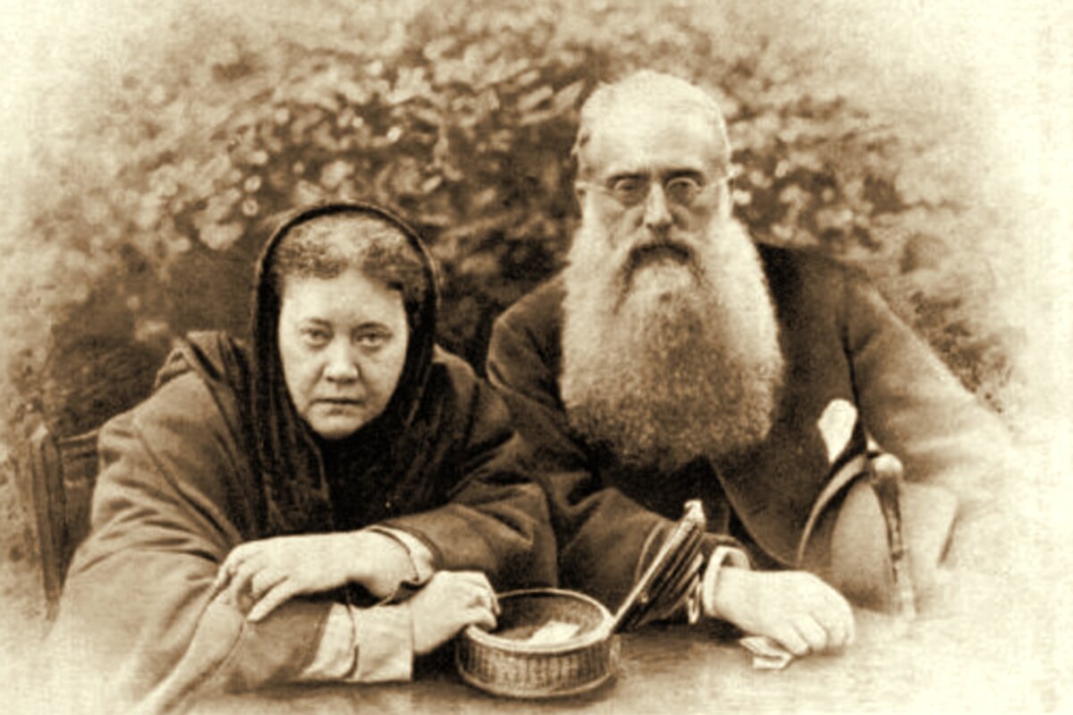                                                  Е.П.Блаватская и Г.С.Олькотт. Лондон. 1888