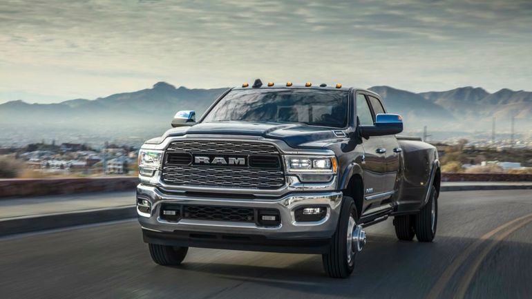 Новый грузовой пикап Dodge Ram 3500HD - с максимальным крутящим моментом 1354 Нм авто и мото