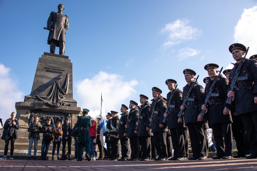 Фото памятника нахимову в севастополе