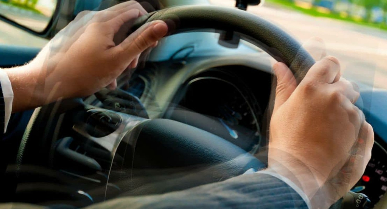 Почему бьёт руль при скорости выше 100 км/ч?
