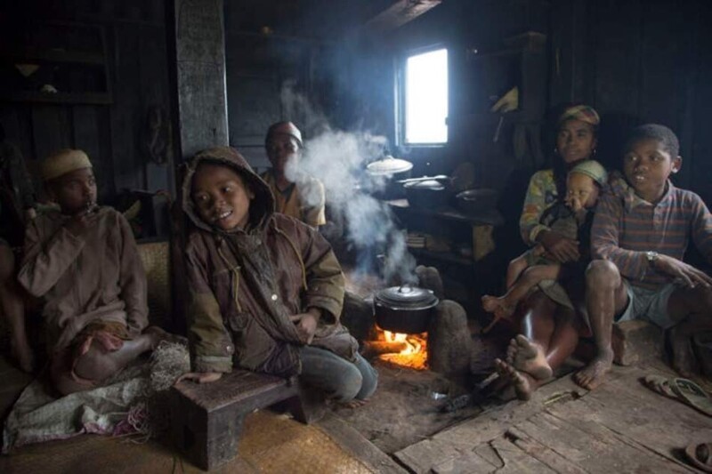 Колоритная жизнь мадагаскарской деревеньки на фото Африка,люди,Мадагаскар