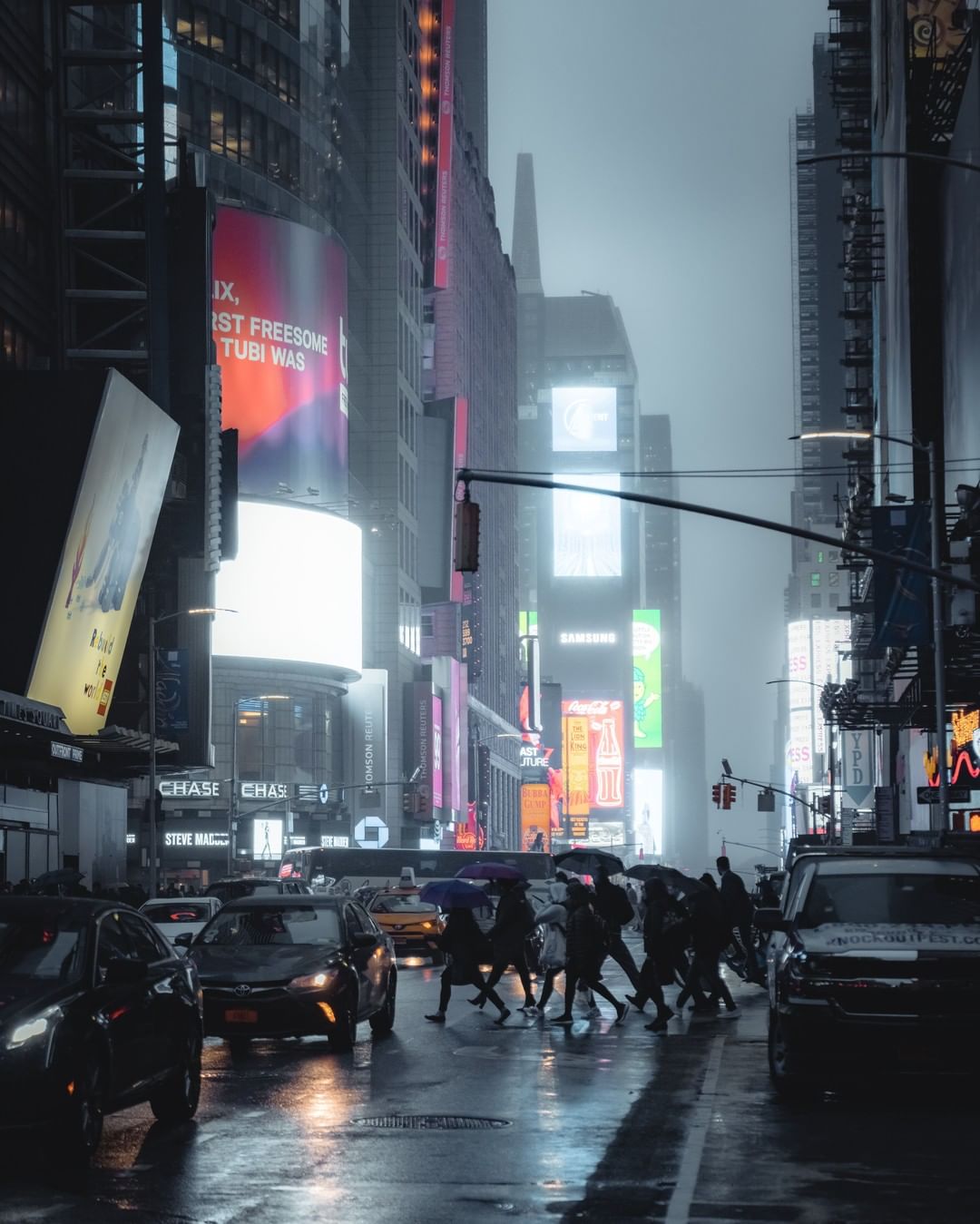 Атмосферная урбанистика на снимках Николаса Миллера города,ночь,тревел-фото
