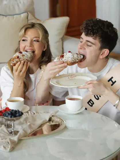 Артур Бабич и Аня Покров показали первую фотосессию в статусе мужа и жены Артур, Покров, Бабич, БабичАня, БабичАртур, время, Блогеры, Предложение, Подготовка, Алтай, путешествия, прошлого, сделал, роман, спустя, только, подтвердили, подробно, скрывали, Долгое