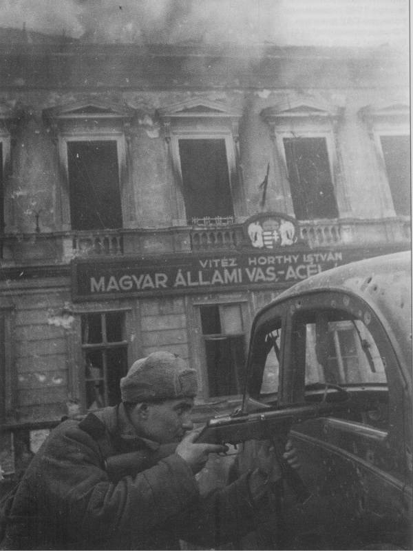 75 лет назад советские войска взяли штурмом Будапешт 75 лет назад советские войска взяли штурмом Будапешт войска, Будапешта, Венгрии, фронта, города, Будапешт, Будапеште, противника, группировки, окружения, Советские, операции, войск, Украинского, армии, вермахта, наступление, венгерские, декабря, правительство