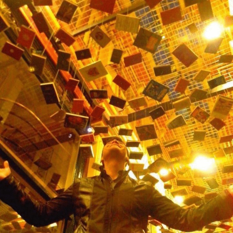 17 примеров того, на что готовы пойти люди, чтобы у их друзей получилась красивая фотография 17 примеров того, на что готовы пойти люди, чтобы у их друзей получилась красивая фотография