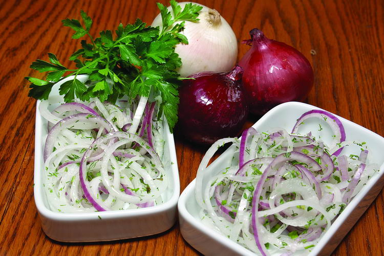 Картинки по запросу Как замариновать лук в уксусе быстро и вкусно