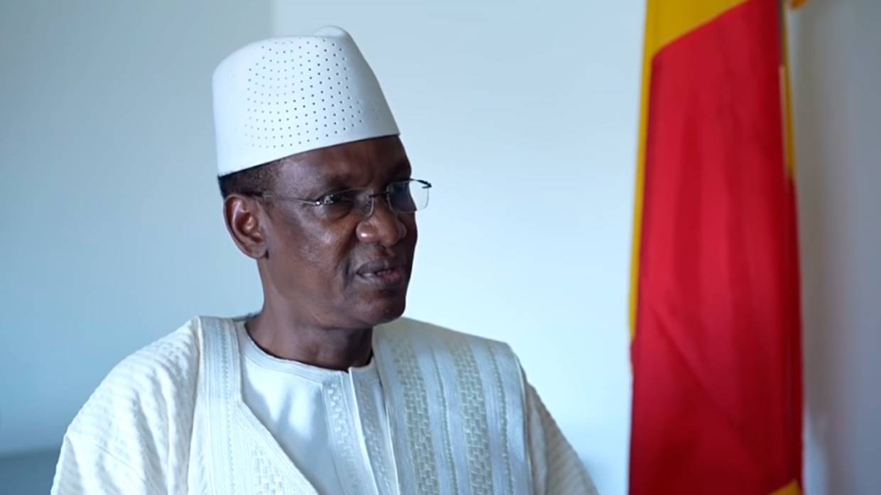 Временный премьер Мали ответил на вбросы со стороны Франции: молчание — золото Весь мир