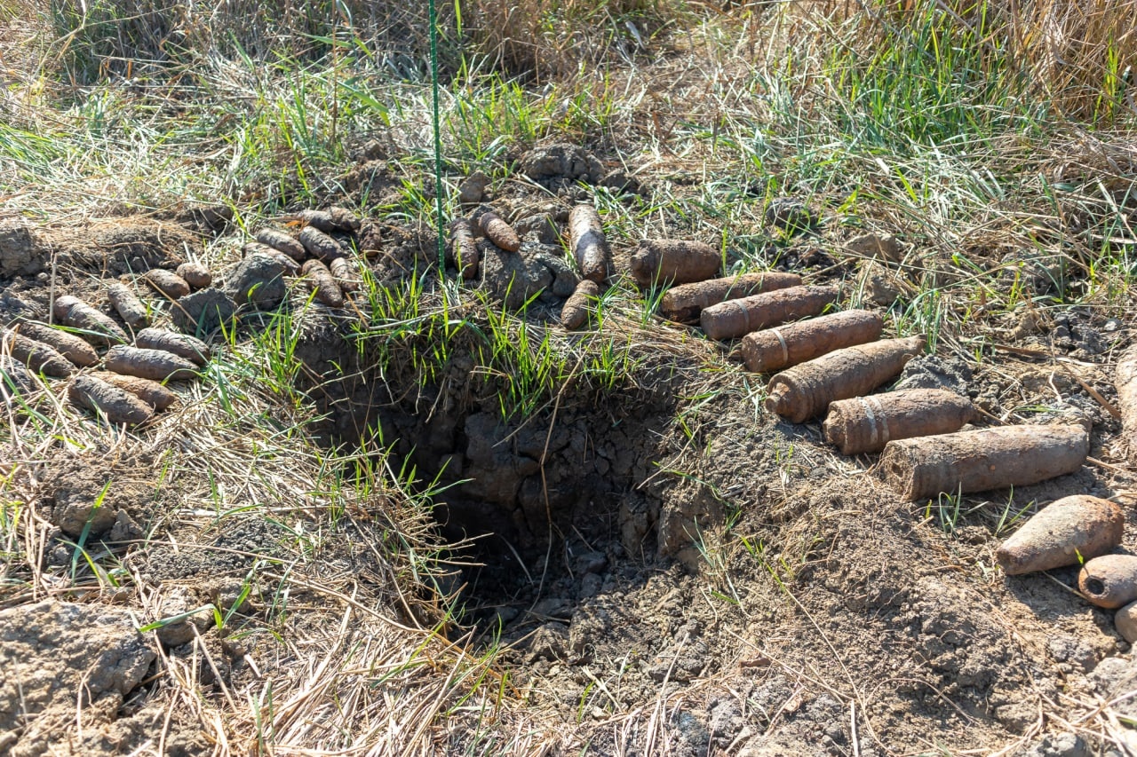 На Кубани при реконструкции железнодорожного пути нашли 145 снарядов и мин времён войны