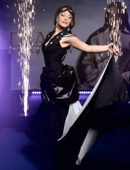 Квартира от Егора Крида, чак-чак вместо торта и татарские танцы: бывшая жена Моргенштерна* Дилара показала, как отметила 26-летие за 3 млн рублей ЗинатуллинаДилара, Зинатуллина, блогерша, несколько, Водонаева, более, Дилара, Моргенштерн, праздник, Диларе, рождения, живёт, Дубае, весной, Последние, расставании, переехал, известно, специальной, стало