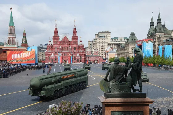 Премьер-министр Индии отказался ехать на парад Победы. Как на это отреагировали в России?