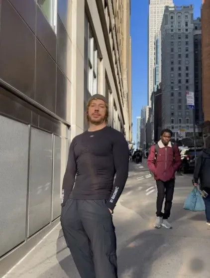 Максим Галкин* проводит каникулы с детьми от Аллы Пугачёвой в Нью-Йорке Галкин, Галкина, время, Пугачёвой, Гарри, Максима, видимости, недавно, после, соцсетях, этого, последнее, семья, Кипра, Максим, живёт, радикальной, демонстрировать, перебрались, одежде