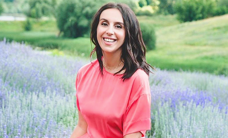 Победительница "Евровидения-2016" Джамала родила второго ребенка