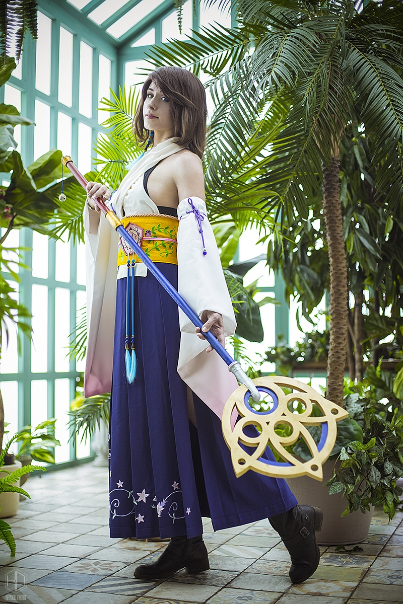 Final Fantasy X: Прекрасный косплей на Юну (Yuna) и Лулу (Lulu)