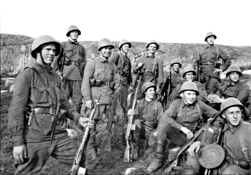 Прибалтийский особый: первые часы войны