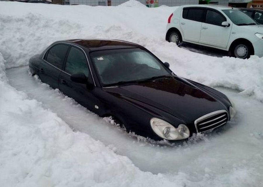 10 Самых неожиданных случаев с автомобилями на парковке утром, летом, только, когда, здесь, зимой, вообще, автомобилей, может, России, попал, автомобилистам, отдерешь, климат, чтобы, можно, бумажки, приходится, хорошо, градусов