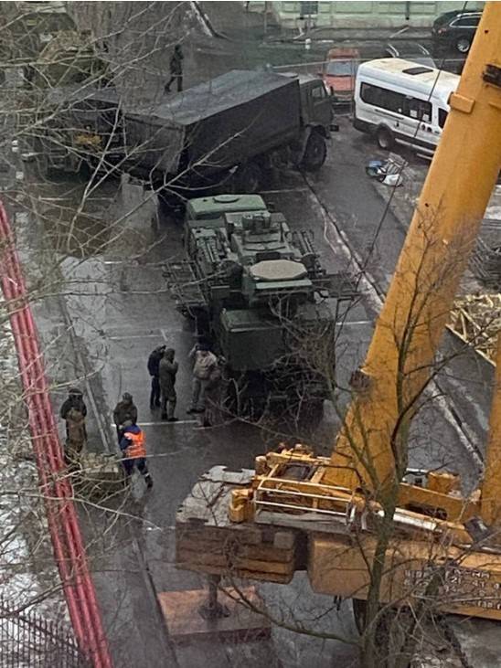 Скрипач на крыше и в «Панцире» оружие