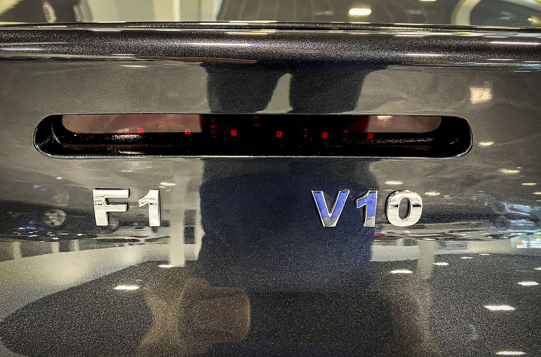 Единственный в мире родстер Force 1 на базе Dodge Viper пустят с молотка за 26,5 миллионов рублей Новости