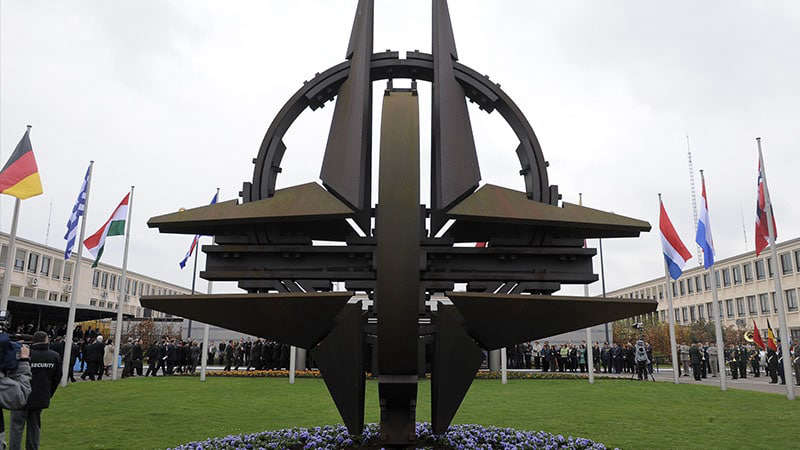 Глава МИД Швеции Линде: Стокгольм пока не принял решение о вступлении в НАТО