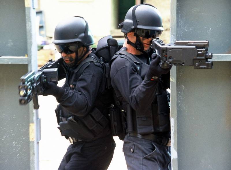 «Я застрелю тебя из-за угла!» «Я застрелю тебя из-за угла!» оружие