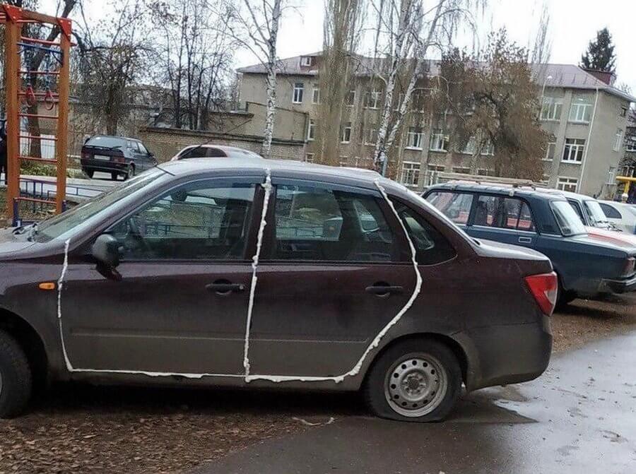 Монтажная пена - последний аргумент в войне за парковку