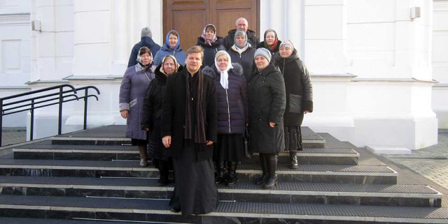 Прихожане Космо-Дамиановского храма д. Любоничи посетили Полоцкий Спасо-Евфросиниевский женский монастырь.